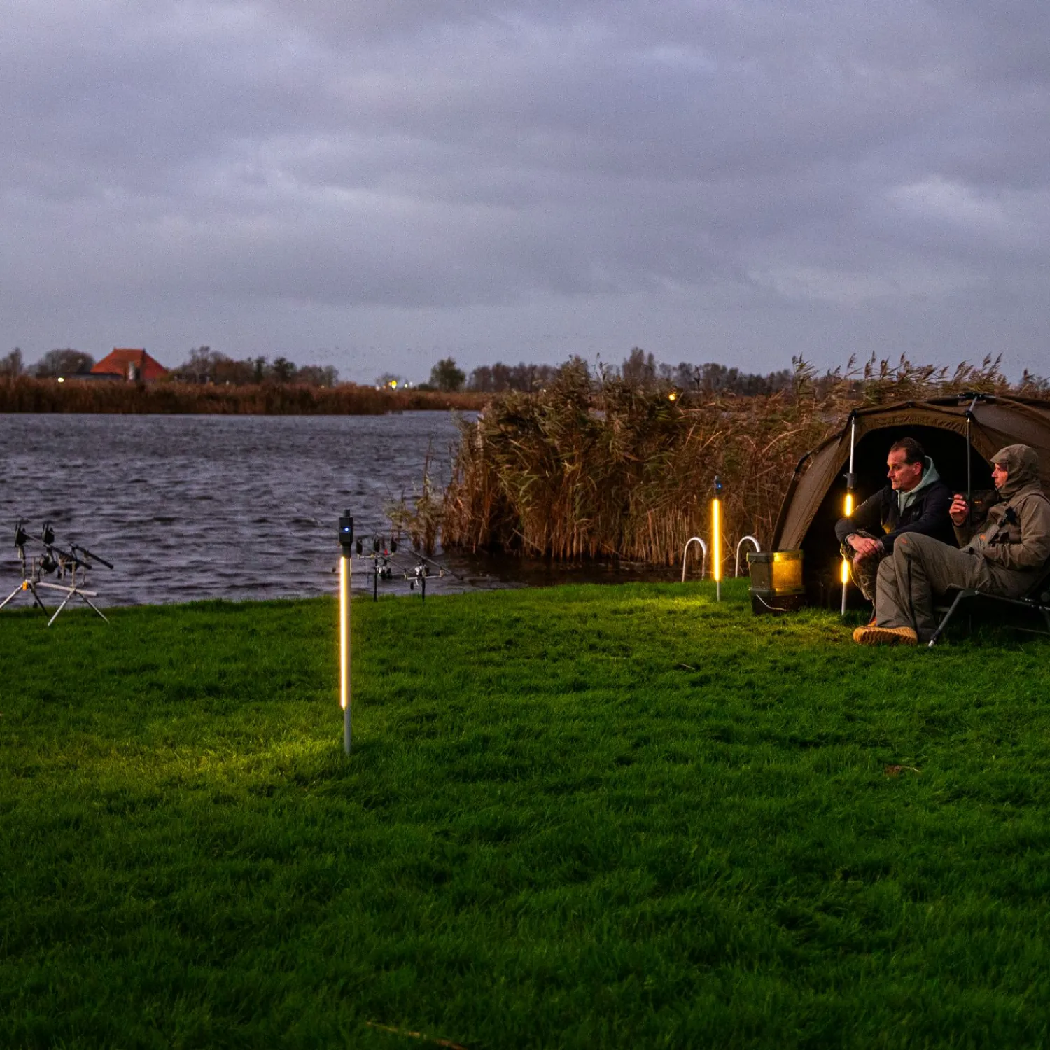 FishSense B.V. LumiCatch (Support)< Angellampen Und Co.|Angelboote ·Campinglampen & -Strahler
