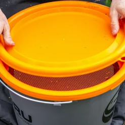 Guru Bucket Grey (18 l)< Angelkoffer & Angelboxen ·Futtereimer