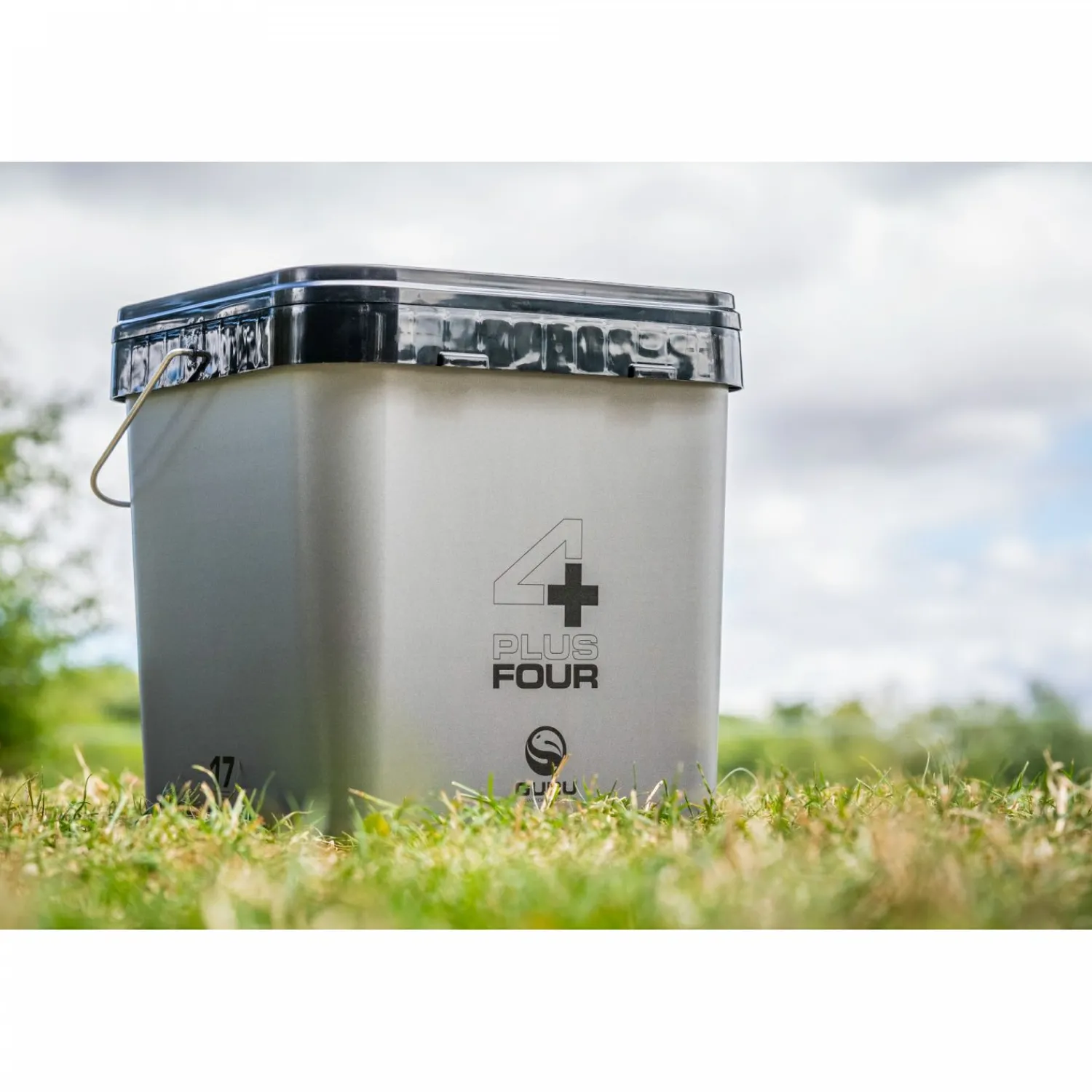 Guru Plus 4 System (17 l)< Angelkoffer & Angelboxen ·Futtereimer