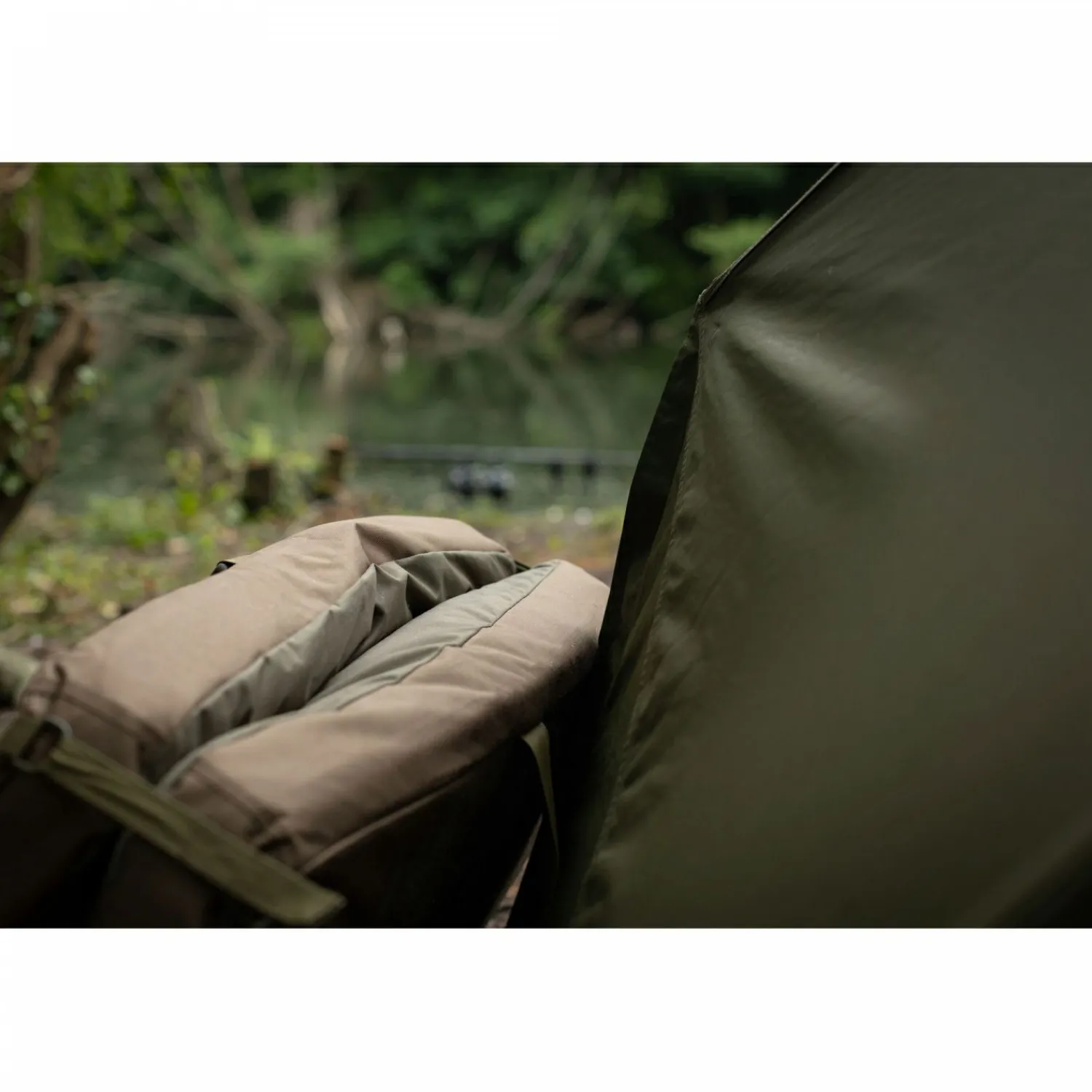 Outlet Compac Hybrid Mat Dark Kamo Karpfensäcke & Abhakmatten|Karpfenangeln-Zubehör