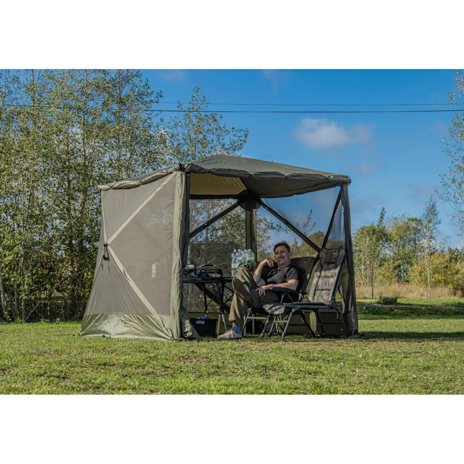 Solar Tackle Cube Shelter MKII< Angelschirme & Angelzelte|Angelschirme & Angelzelte