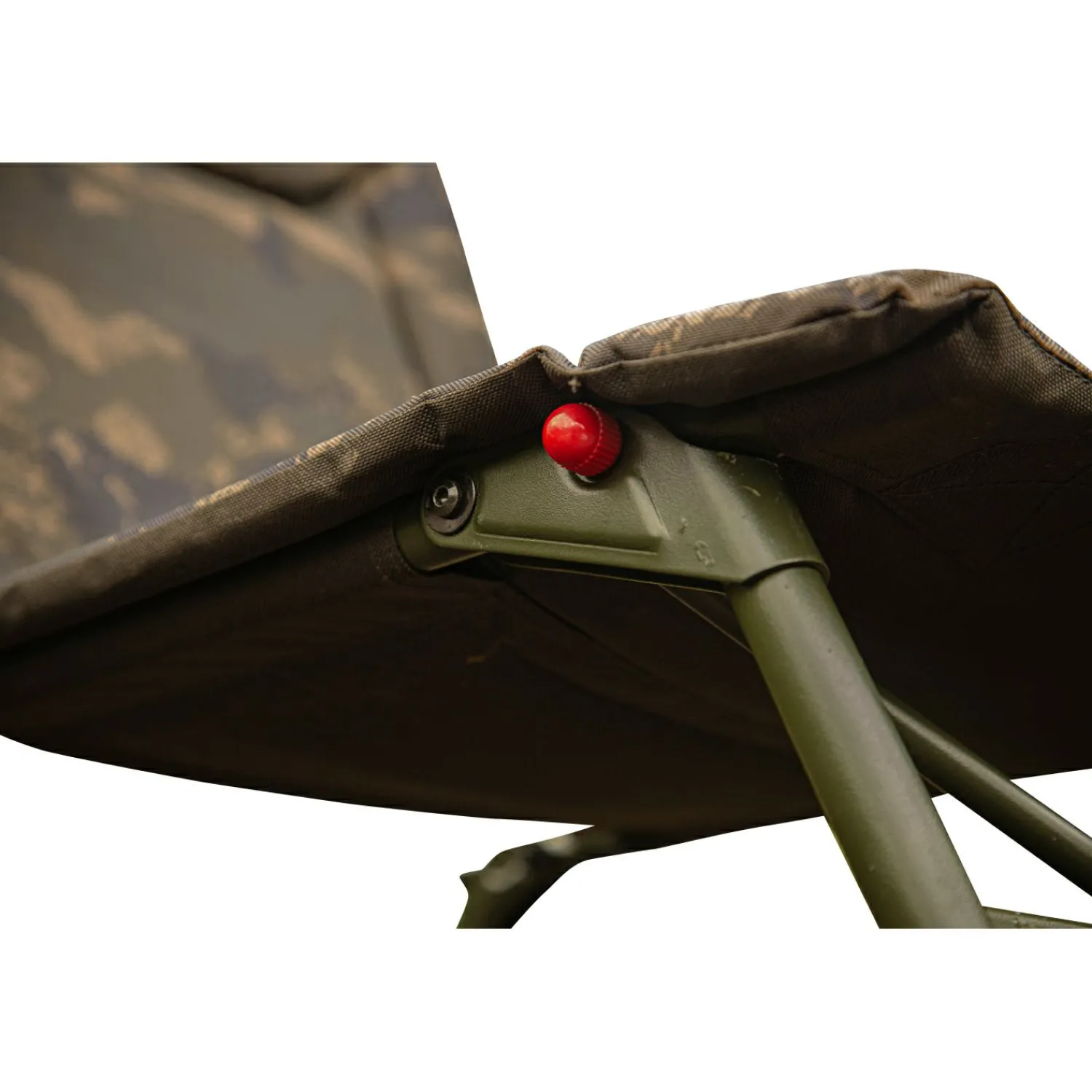Solar Tackle Karpfenstuhl UnderCover Guest Chair (camo)< Campingzubehör|Campingmöbel·Angelstühle & Karpfenstühle