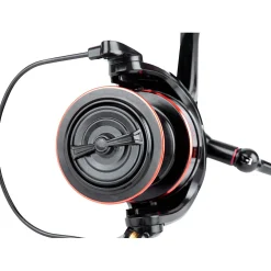 Sonik SK-47 Carbon 7000< Karpfenrollen|Karpfenrollen